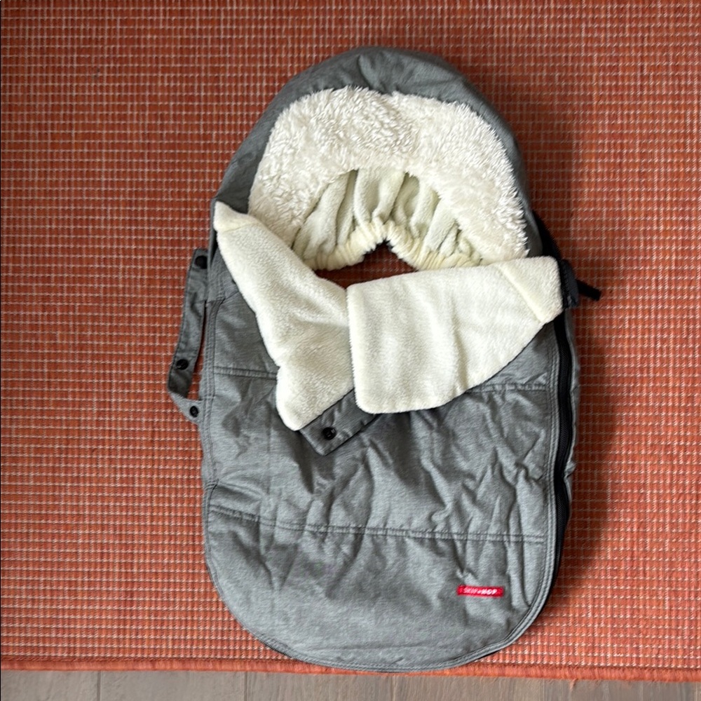 Skip hop car seat cover for winter